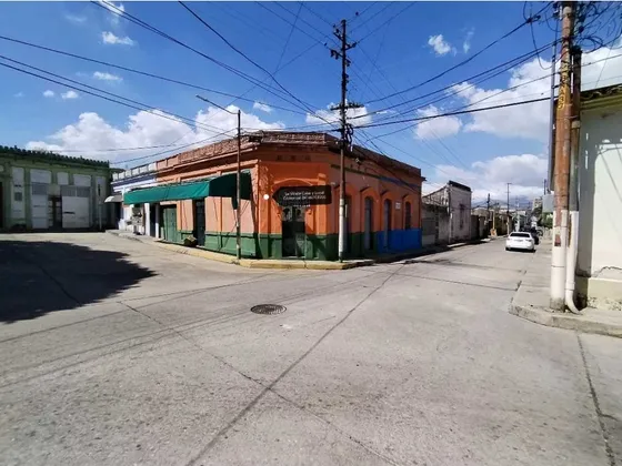 Casa En Venta Con Local Comercial Em-8370185