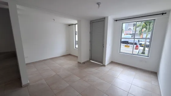 Amplia Y Acogedora Casa En Venta En Molivento