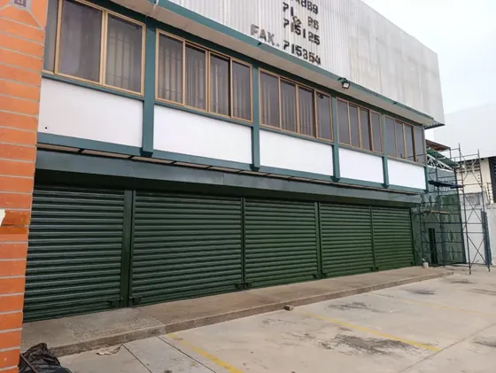 Complejo De Galpones En Venta San Diego Para Clientes (jjm)