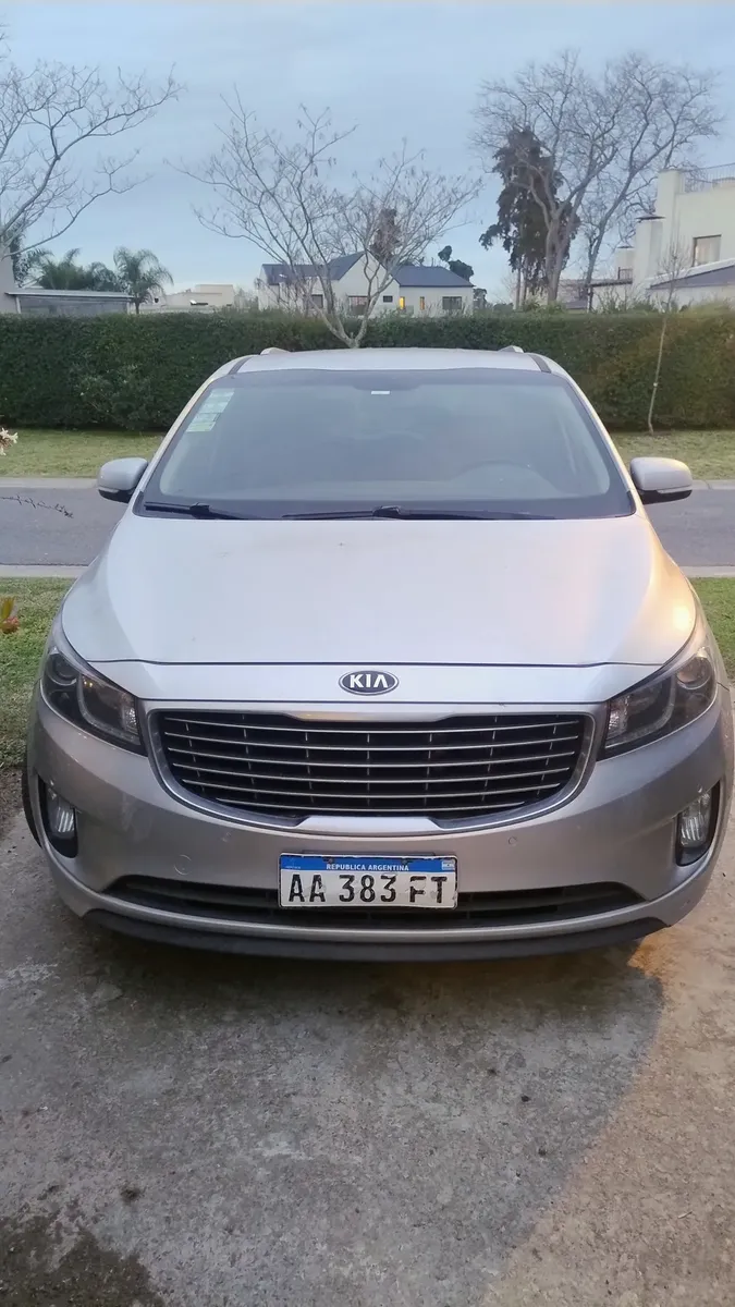 Kia Carnival 2.2 Crdi