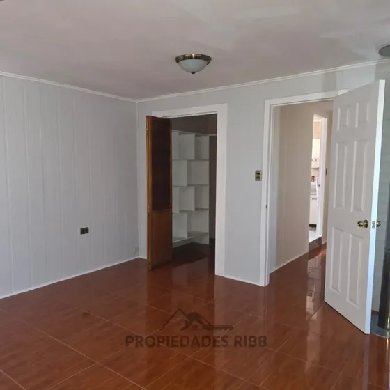 Se Vende Hermosa Y Amplia Casa En La Calera