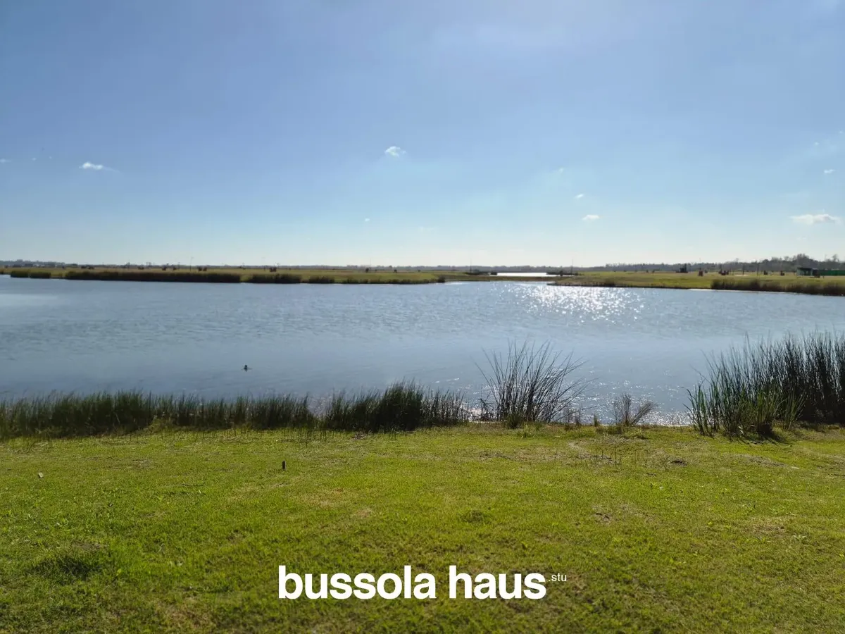 Lot 4 for Sale at Central Lagoon – Orillas Puertos