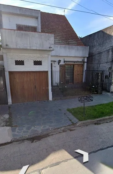 Calle Chubut Al 600 - Bernal Oeste