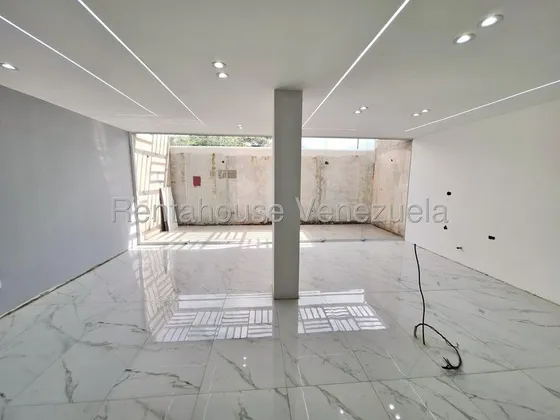 Traigo Para Ti Exclusivo Townhouse A Estrenar Una Oportunidad De Adquirir Un Inmueble Nuevo Con Acabados De Primera Pisos En Porcelanato Que Aportan Luminosidad Y Satisfacción A Cada Rincón