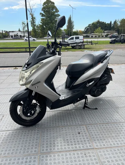 Zanella Cruiser X150 2021 Con Solo 4300km
