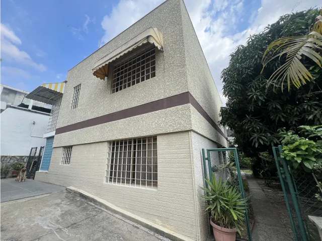 Vendo Casa En Altamira 510 Mts Posibilidad Comercial 6ta Transversal