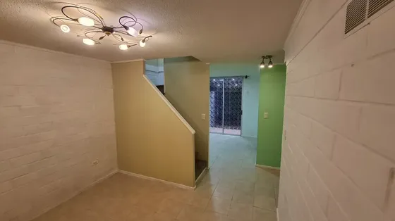 Casa 3d 2b Con Patio Y Estacionamiento En Nos