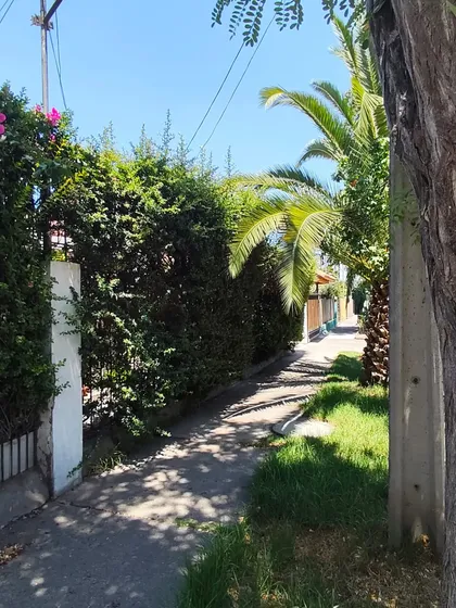Amplia Y Luminosa Casa , Con Orientación Norte, La Mejor ..!