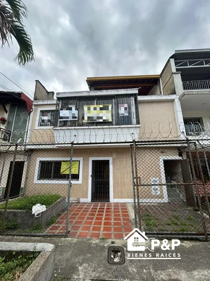 Venta Casa Multifamiliar En San Joaquin Para Inversion