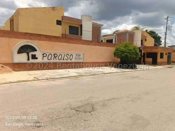 Townhouse En Venta Res. Paraiso Los Tamarindos San Diego  Carabobo Leida Falcon Lf25-3577