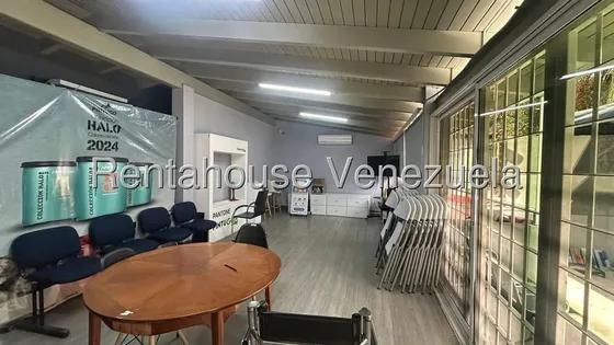 Casa Comercial En Venta Chuao Mls #25-14687 Bm