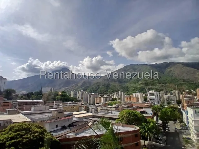 La Urbina Estupendo Apartamento 164 Mts Calle Privada Cod 25-22745 Rp