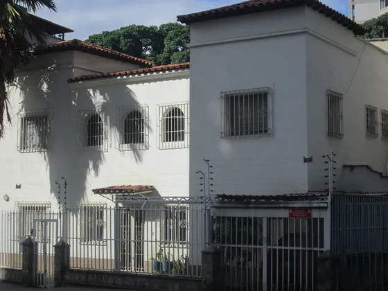 Oportunidad. Casa Para Remodelar, Potencial Residencial Y Comercial. 600 M,ts2. Cmd 24-15653