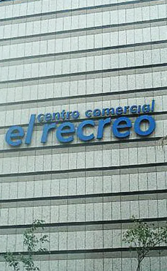Venta Oficina Centro Comercial El Recreo (me).