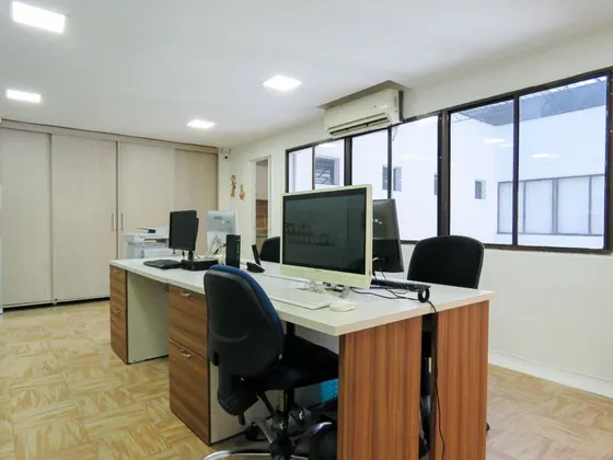 Oficina En Venta En Medellín. Cod V4221
