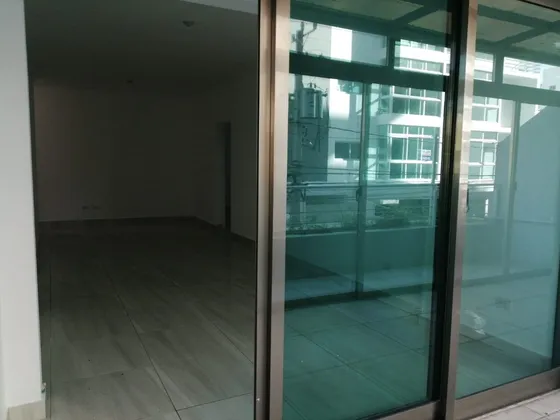 Alquiler Apartamento En Evaristo Morales Santo Domingo De 2habitaciones Sin Amueblar Con Terraza Privada