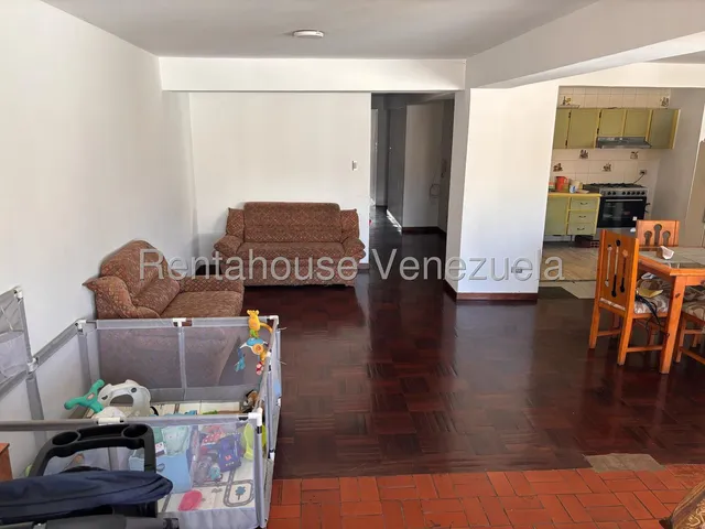 Penthouse En Venta Negociable En Valle Abajo #25-17990