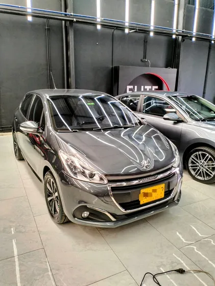 Peugeot 208 1.6 Active Vti