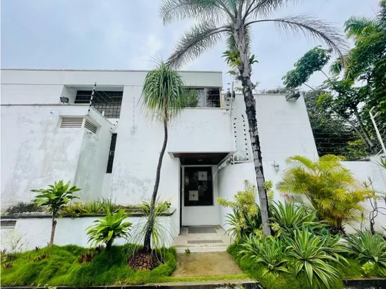 Se Vende Casa 312m2 El Bosque 7433