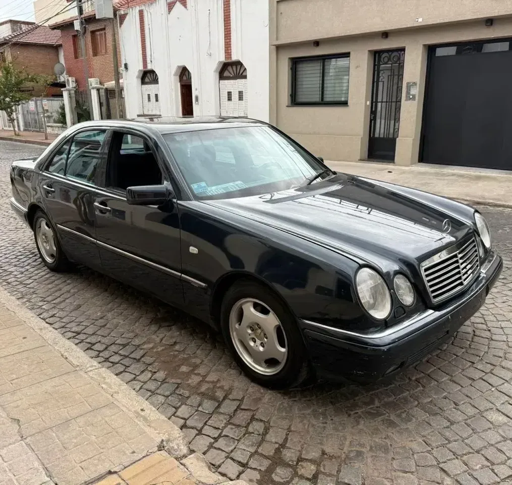 Mercedes-Benz Clase E 3.0 E300te D