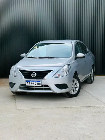 Nissan Versa 1.6 Advance At