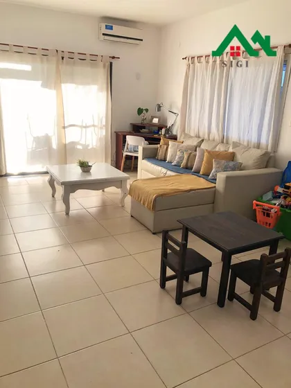 Casa En Venta En Barrio Villa Catalina Con Seguridad Apto Crédito