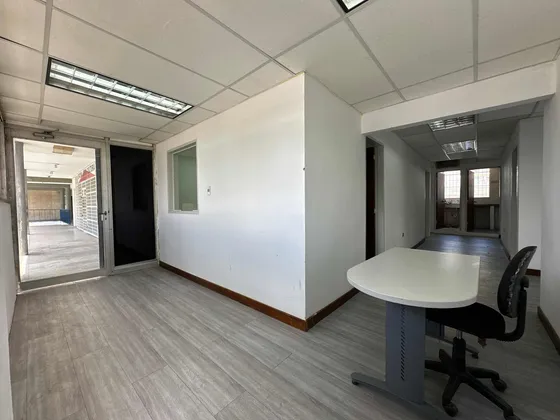 Alquilo Centro Medico 112m2 El Marques