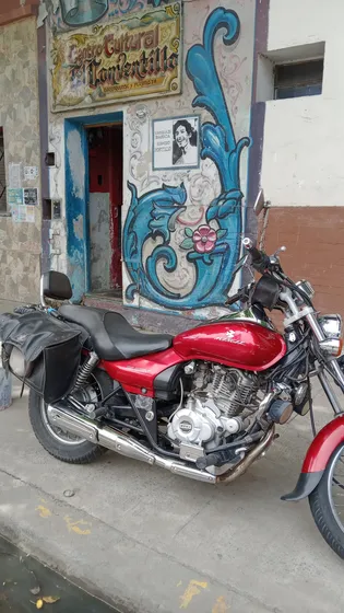 Bajaj Avenger