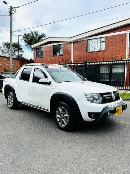 Renault Duster Oroch 2.0 Intens 4x4