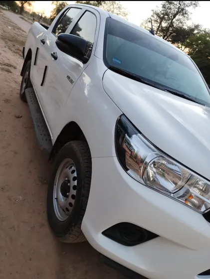 Toyota Hilux Pick-up 2.4 Cd Dx 150cv 4x2