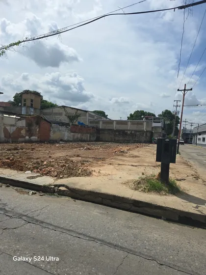 246116 Am* Alquiler De Terreno Comercial En Av. Cedeño Valencia 