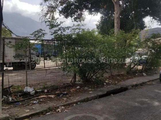 Excepcional Terreno Para Desarrollo Industrial/comercial Con Alto Potencial Los Cortijos De Lourdes. Mo 25-19464