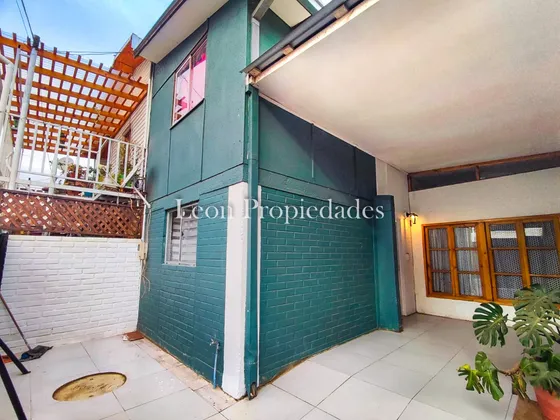 Se Vende O Arrienda Casa En Curacaví Centro.