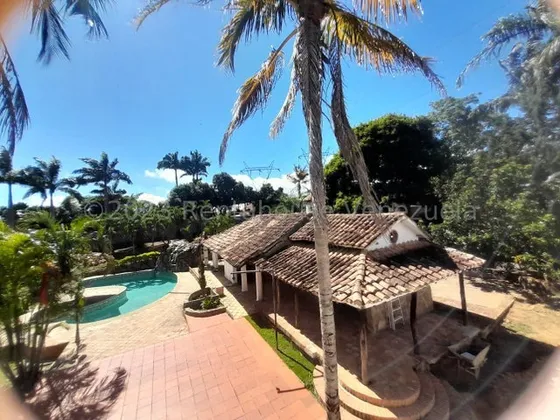 En Venta Hermoso Local Campestre, Con Tanque De Agua, Baños Hermosa Piscina 2090 Mts Cuadrados Aprovecha!!!   2   4   3   1   8   5