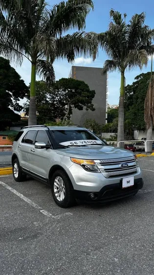 Ford Explorer Xlt