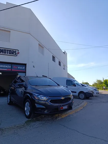 Chevrolet Onix 1.4 Lt 98cv