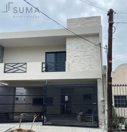 Casa En Venta En Col. Otomi, Tampico Tamaulipas.