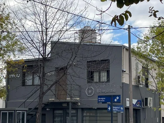 Oficina En  Alquiler, Un Dormitorio, Zona Norte, Centenario Prox A Cerro