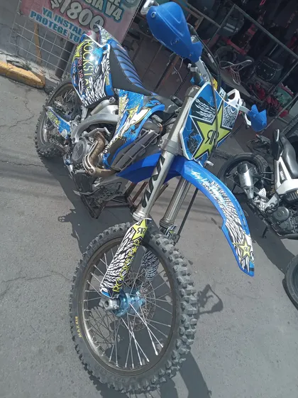 Yamaha Cross 250cc