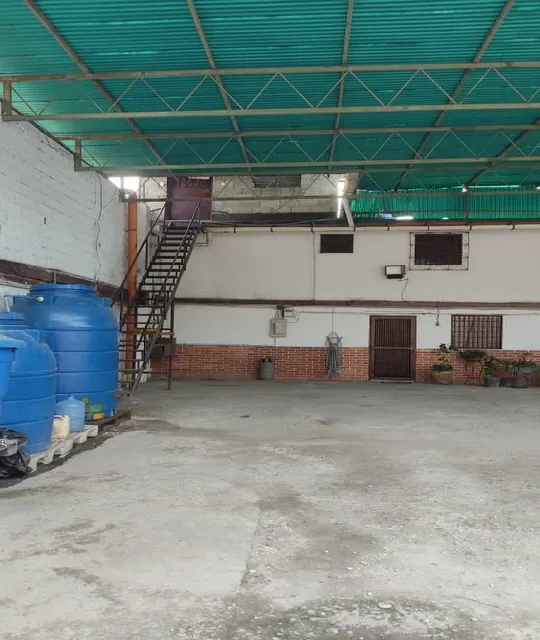 Alquiler De Galpon Semitechado En Catia La Mar, La Guaira, Bv