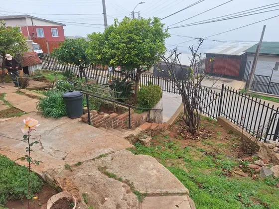 Casa Esquina De 4 Dormitorios En Nueva Aurora