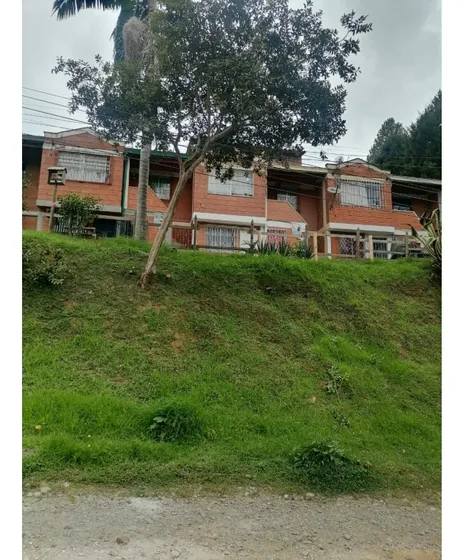 Venta De Casa - Apartamento En Guarne Barrio Comfama
