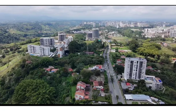 Se Vende Lote Urbano Avenida Centenario Para Desarrollo
