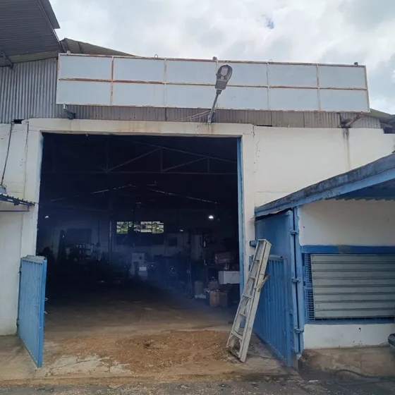 Se Vende Galpón Industrial De 260 Mts2 En El Sector Ali Primera De Anaco. (a.p)