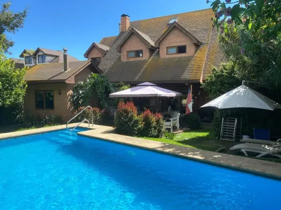 Tejada 4dormt+5baños+estar+4estac+piscina Climatiazda