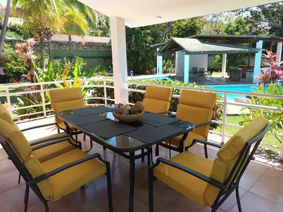 Casa Exclusiva En Venta Valencia Urb Guataparo, El Solar, 2.275m2 Terreno, 1.400m2 Construcción, Agua Abundante, Planta Eléctrica, Piscina, Jardines (mer)