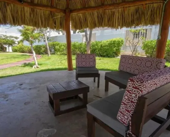 Preciosa Casa, Perfecta Ubicación En Jardines Del Sur Secc. I Cancún. ¡¡¡privada Con Alberca!!! -no Créditos-  Jagr