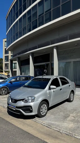Toyota Etios 1.5 Sedan X