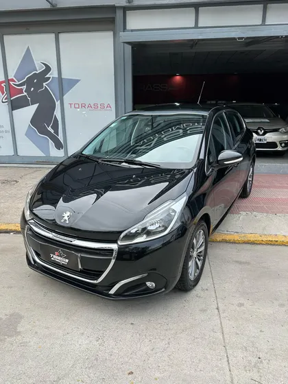 Peugeot 208 1.6 Feline