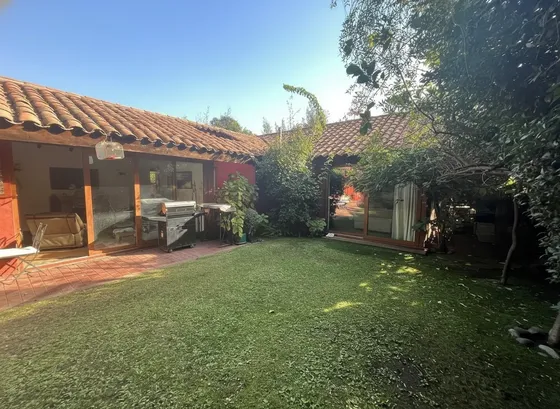 Luminosa Casa Chilena Remodelada